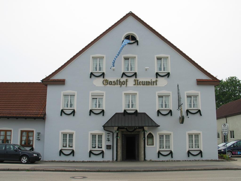 Hotel Neuwirt Hallbergmoos Exteriör bild